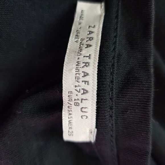 Zara pearl beaded star black tee - Picture 2 of 5